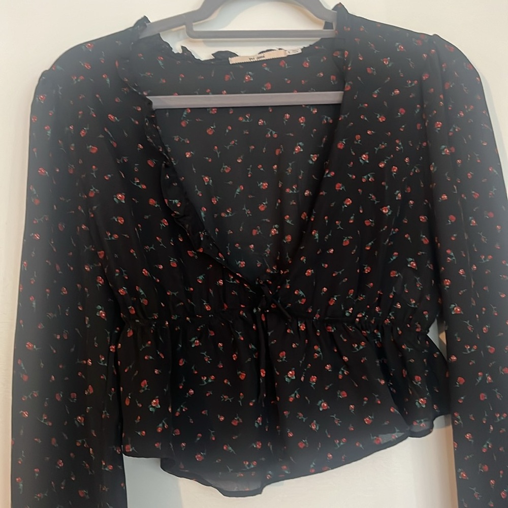 Francesca's Black Peplum Floral Blouse